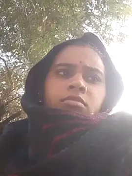 Faltu_Ladki's cam snapshot