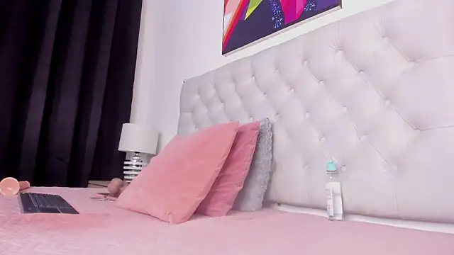 natasha_segura's cam snapshot