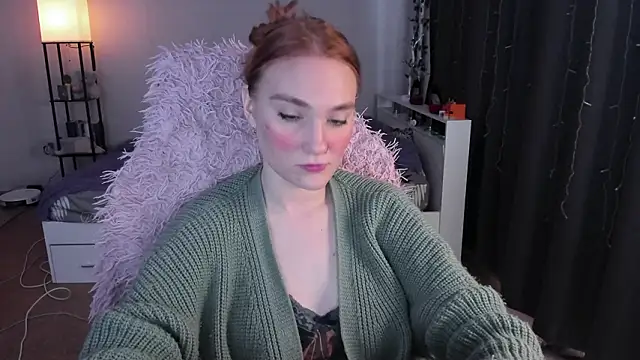 ReddHotPipper's cam snapshot