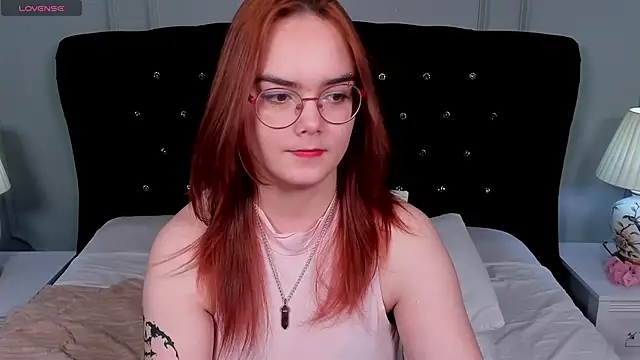 Lily__Evans's cam snapshot