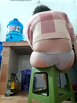 July-Asian's cam snapshot