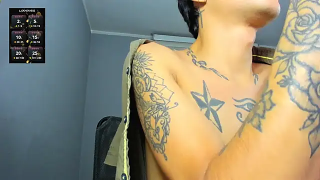 tom_Howard live sex cam