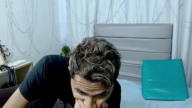 Cecilia_and_Carlos's cam snapshot