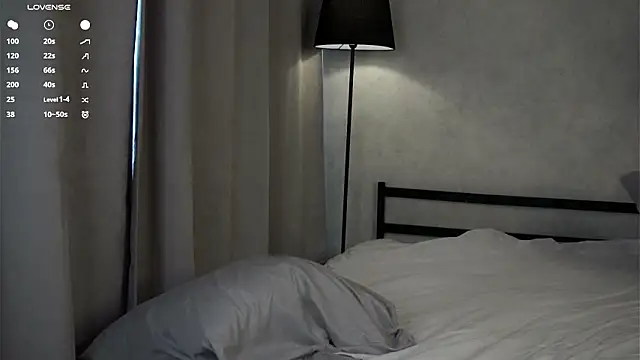 MonetLeitman's cam snapshot