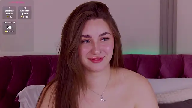 KiraBarlows live sex cam