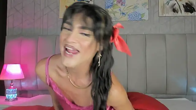 SaraaNova live sex cam