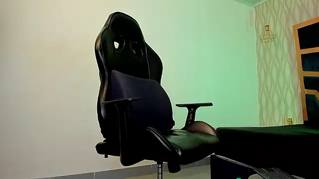 Petesevans live sex cam