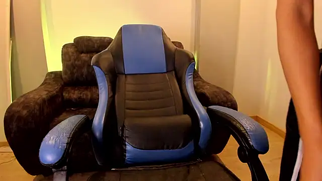 Parys_Hot live sex cam