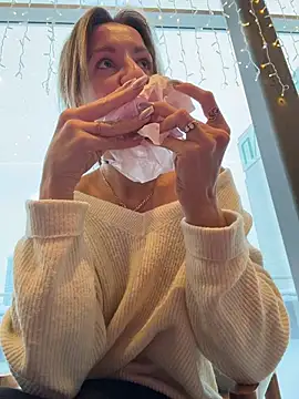 EvvaMur live sex cam