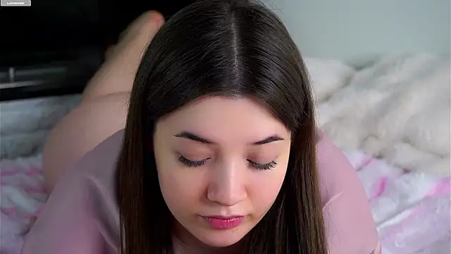 LowOncoming live sex cam