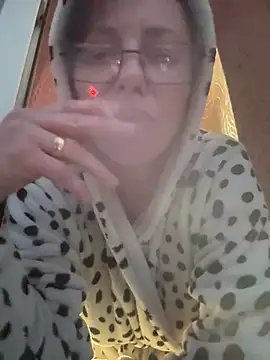 Amberhotqueen live sex cam