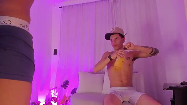 kings_of_heavens_'s cam snapshot