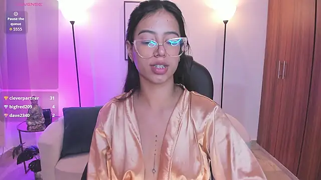 raven_stonee's cam snapshot