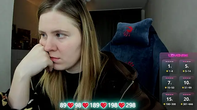 Olivia_Munk's cam snapshot