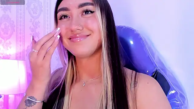 liaa_18's cam snapshot