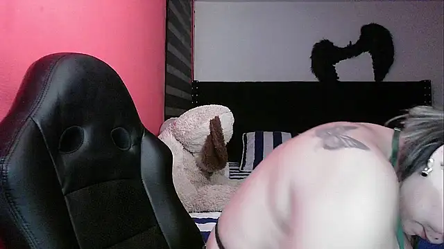 charlotedoll's cam snapshot