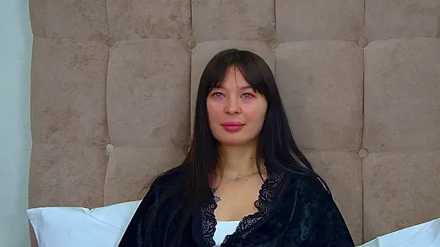 AlexandraBloom's cam snapshot