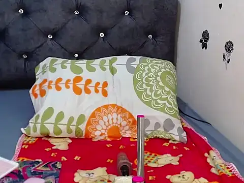 BabyChloe_'s cam snapshot