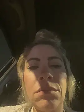 viktoria_davis_'s cam snapshot