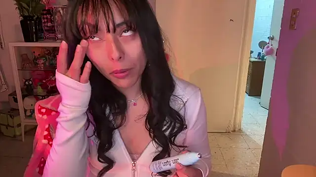 kaithra's cam snapshot