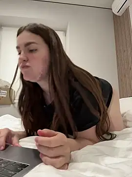 Karolina_llove's cam snapshot