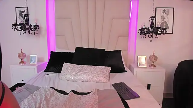 KathieJoy's cam snapshot