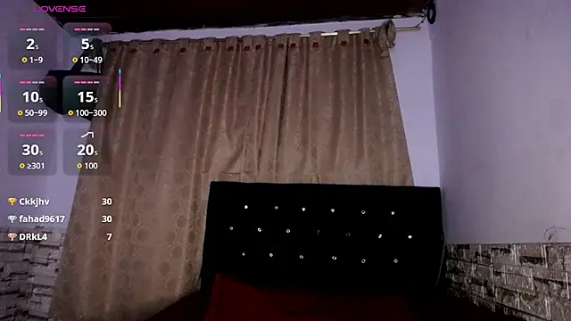 DaraKat18 live sex cam