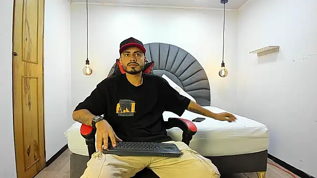 MatthewCullen's cam snapshot