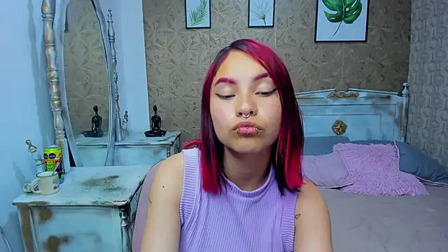 Megane_whitte's cam snapshot