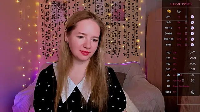 Evaa_Grey's cam snapshot