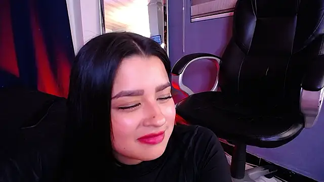 Emilyy05_'s cam snapshot