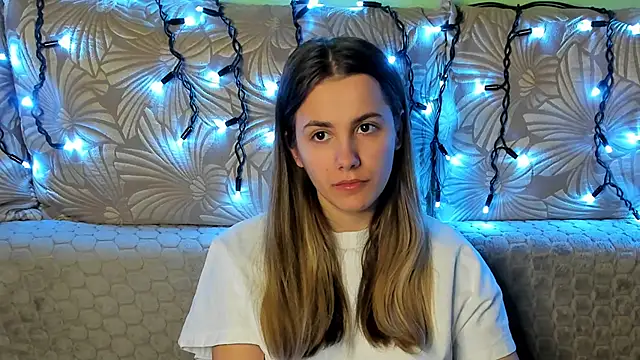 MaggieCake's cam snapshot