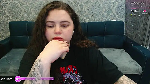 LunaRoub's cam snapshot