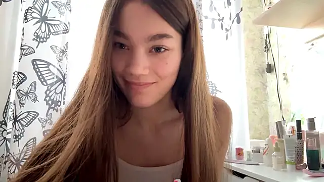 Cuteviola's cam snapshot