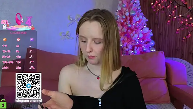 Rina_Panic's cam snapshot