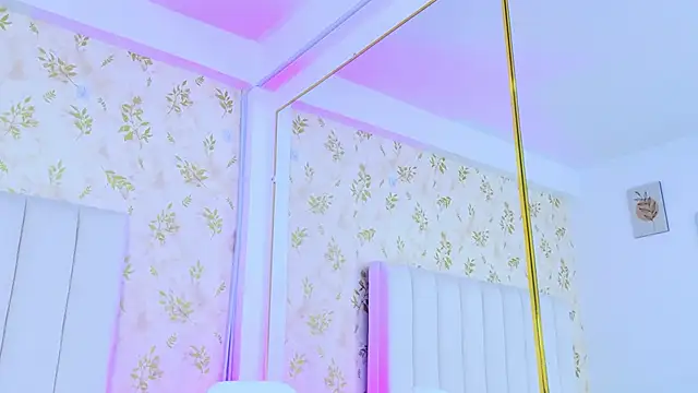 Samanta_Isel's cam snapshot