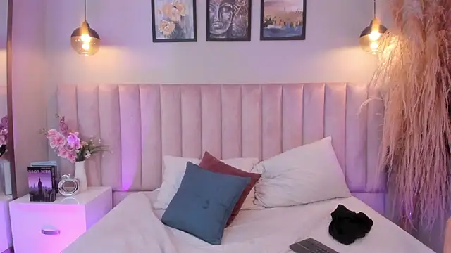 Mia__Walker's cam snapshot