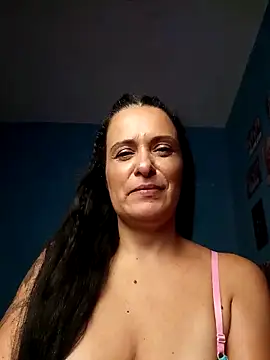 Lunnaluxcam's cam snapshot