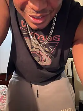 KeYBuMp323 live sex cam