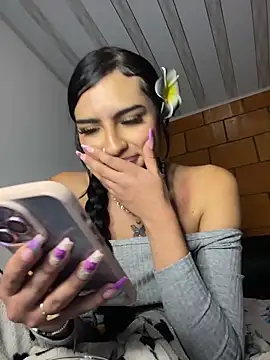 Hilary_pinkk live sex cam