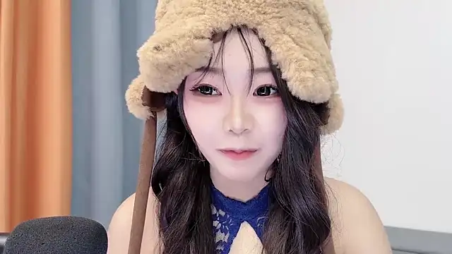 smalldaisy's cam snapshot