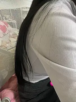 Mina048's cam snapshot