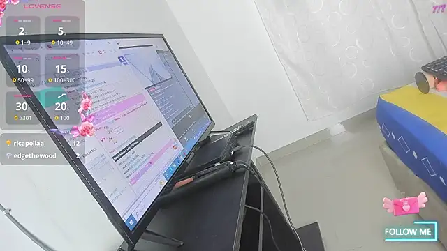 solesito_hotx's cam snapshot