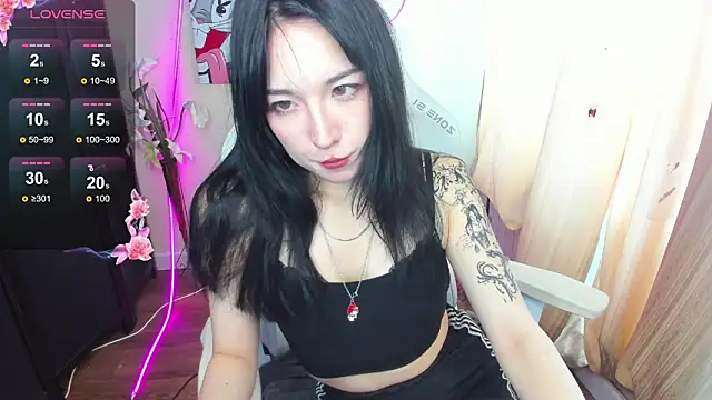 AliceeinWonderlanddd's cam snapshot