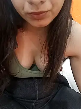 CuteSarikaLIVE's cam snapshot