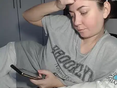 petite_danielle's cam snapshot