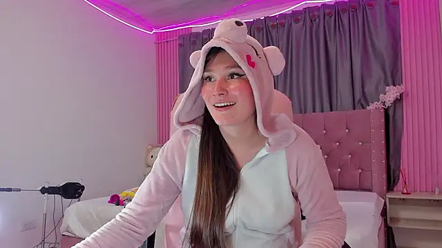 Dani_Gwyneth's cam snapshot