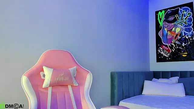 Nicole_Charm's cam snapshot