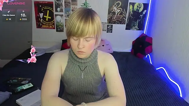 Cattie_w_'s cam snapshot