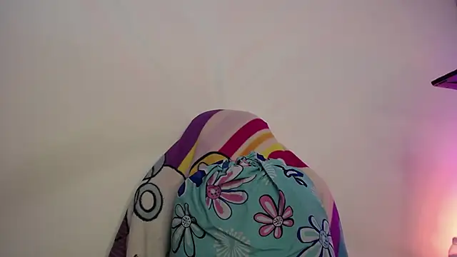 luly_pink's cam snapshot